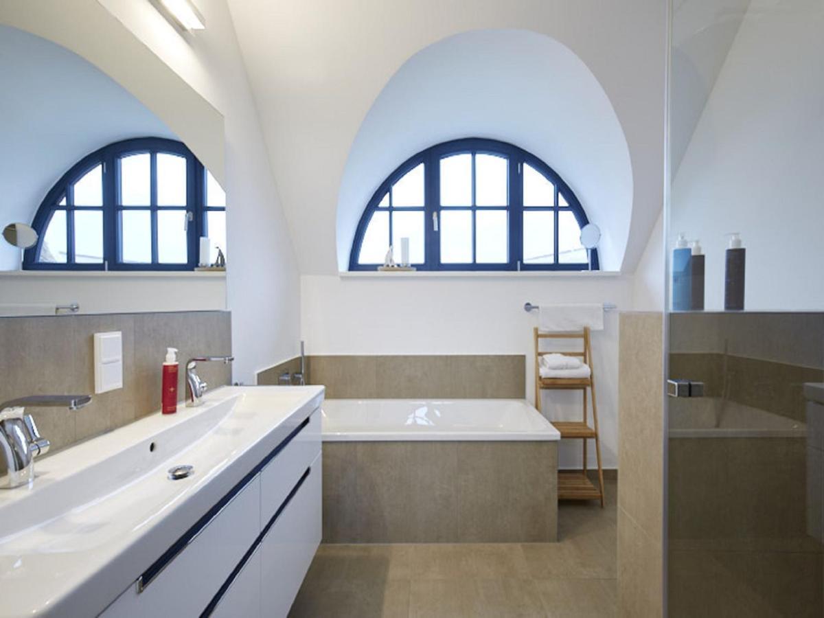 Reetland Am Meer - Premium Reetdachvilla Mit 3 Schlafzimmern, Sauna Und Kamin F14 드란스케 외부 사진